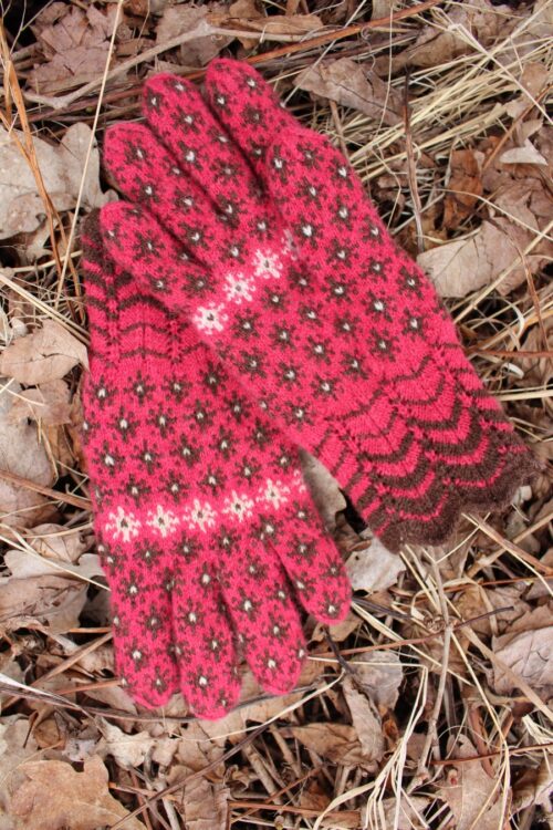 #200: Finely Knitted Estonian Gloves in Võnnu Style on Pink with Brown and Natural White Dots