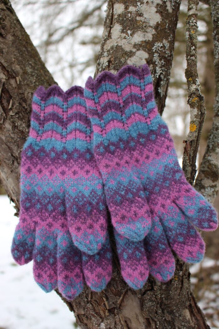 #230: Finely Knitted Estonian Lady's Gloves in Pink Purple and Periwinkle Lacy Cuffs