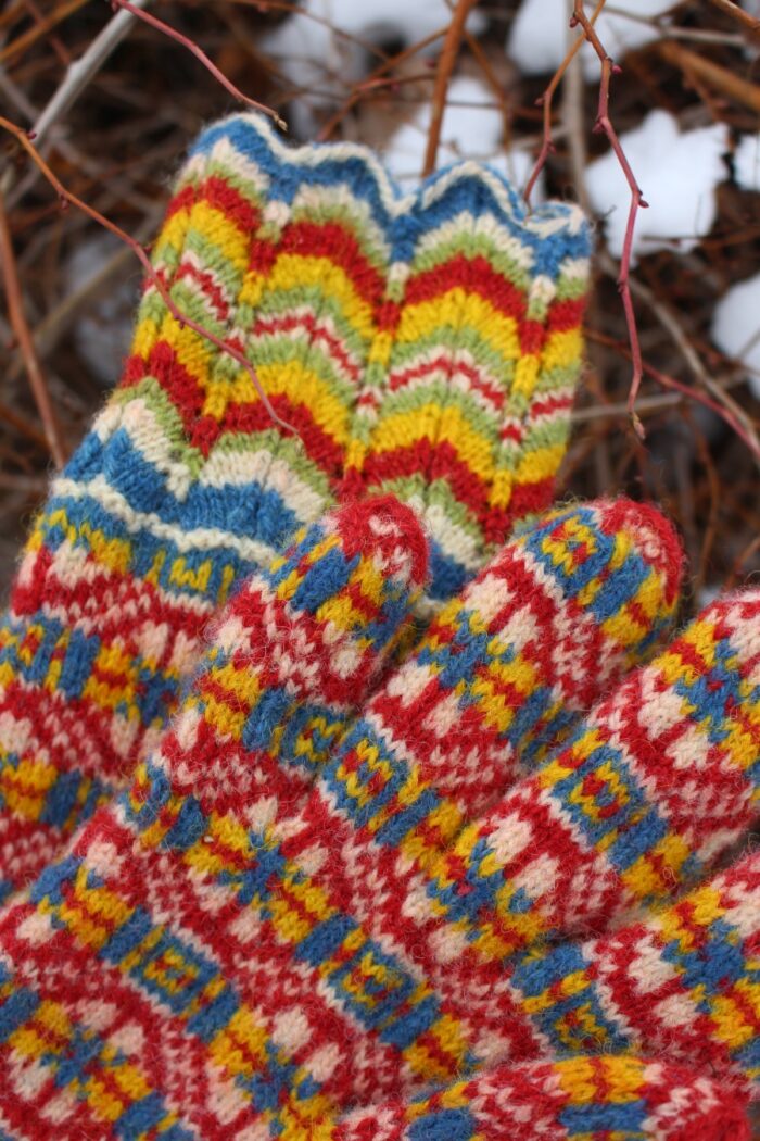 #232: Finely Knitted Estonian Lady's Gloves in Tarvastu Style Yellow Red Blue Natural White Green Lacy Cuffs - Image 11