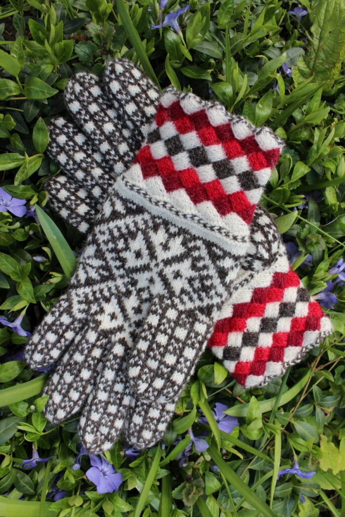 #235: Finely Knitted Estonian Gloves in Kihnu Style with Corn Flower Motif Entrelac Cuffs Natural Yarns - Image 7
