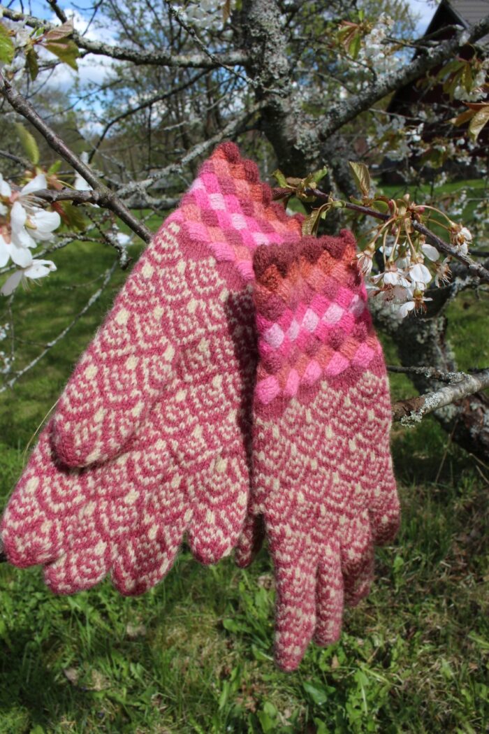 #234: Finely Knitted Estonian Gloves in Otepää Style with Pink Galore Entrelac Cuffs - Image 10