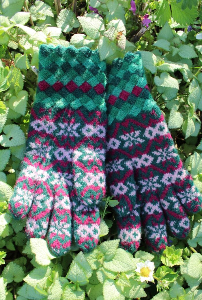 #237: Finely Knitted Estonian Lady's Gloves in Viljandi Style in Burgundy, Pink and Emerald Green - Image 3