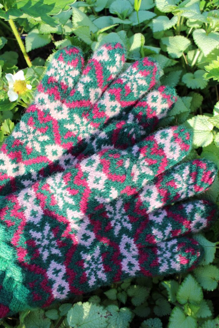 #237: Finely Knitted Estonian Lady's Gloves in Viljandi Style in Burgundy, Pink and Emerald Green - Image 10