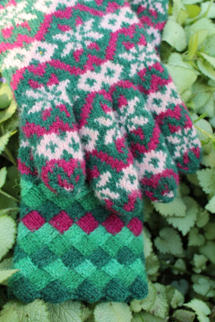 #237: Finely Knitted Estonian Lady's Gloves in Viljandi Style in Burgundy, Pink and Emerald Green - Image 11