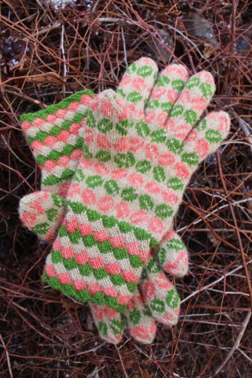 #260: Finely Knitted Estonian Gloves in Rapla Style in Beige, Green and Salmon Faux Entrelac Cuffs