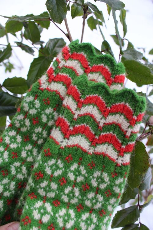 #263: Finely Knitted Estonian Lady's Gloves in Paistu Style Mulgi Region in Green White Red Strawberry Bloom Pattern