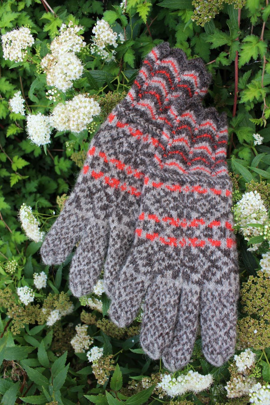 #266: Finely Knitted Estonian Lady's Gloves in Kihnu Style in Pink and Natural Grey and Natural Brown Yarn from Kihnu Island with Lacy Cuffs - Image 8