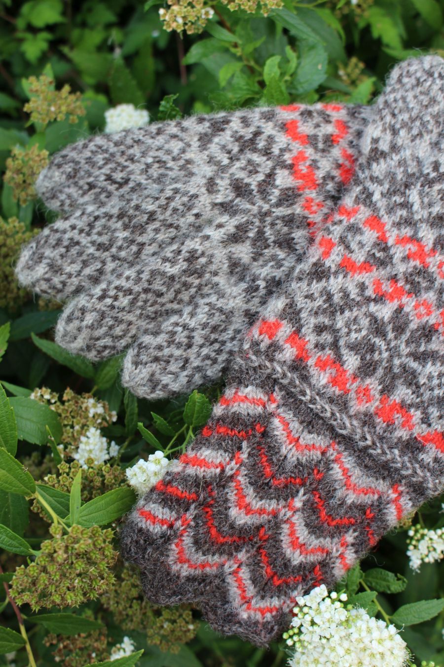 #266: Finely Knitted Estonian Lady's Gloves in Kihnu Style in Pink and Natural Grey and Natural Brown Yarn from Kihnu Island with Lacy Cuffs - Image 10